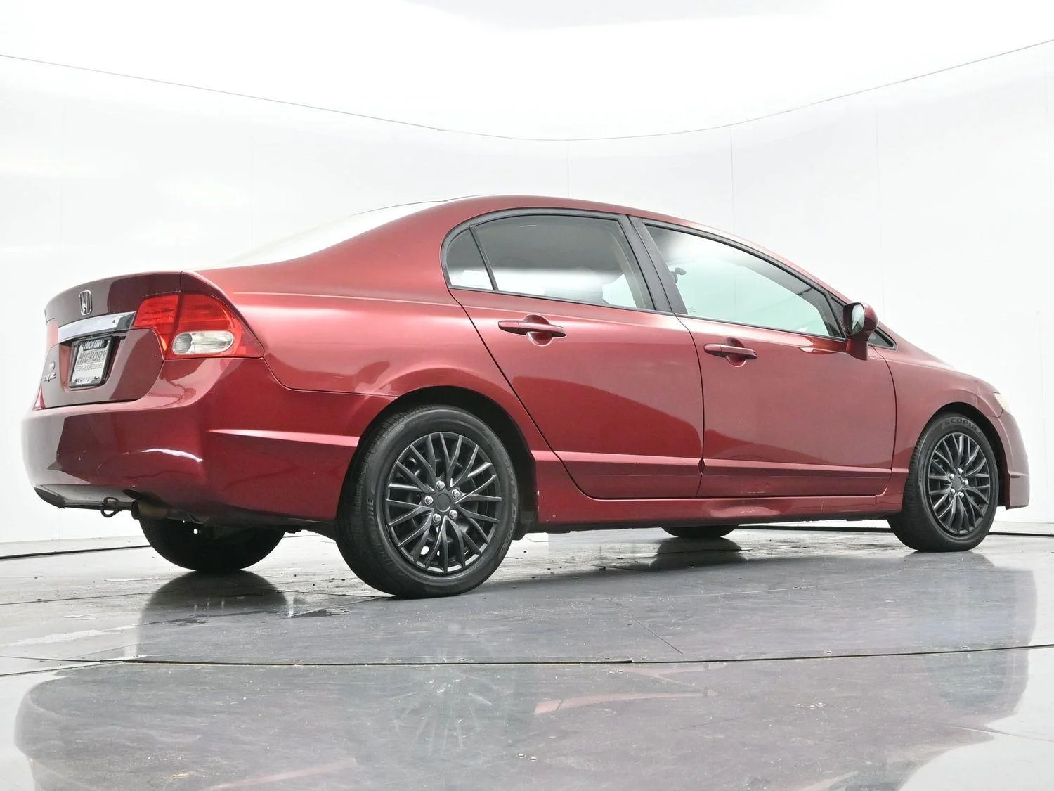 Used 2011 Tango Red Pearl Honda LX image 43