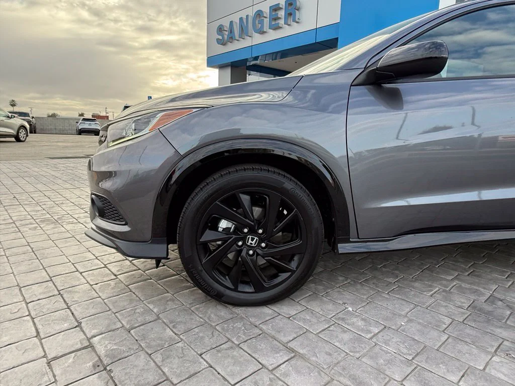 Used 2022  Honda Sport image 5