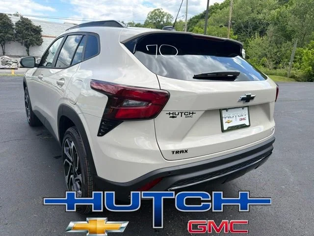 New 2026 White Sands Chevrolet 2RS image 4