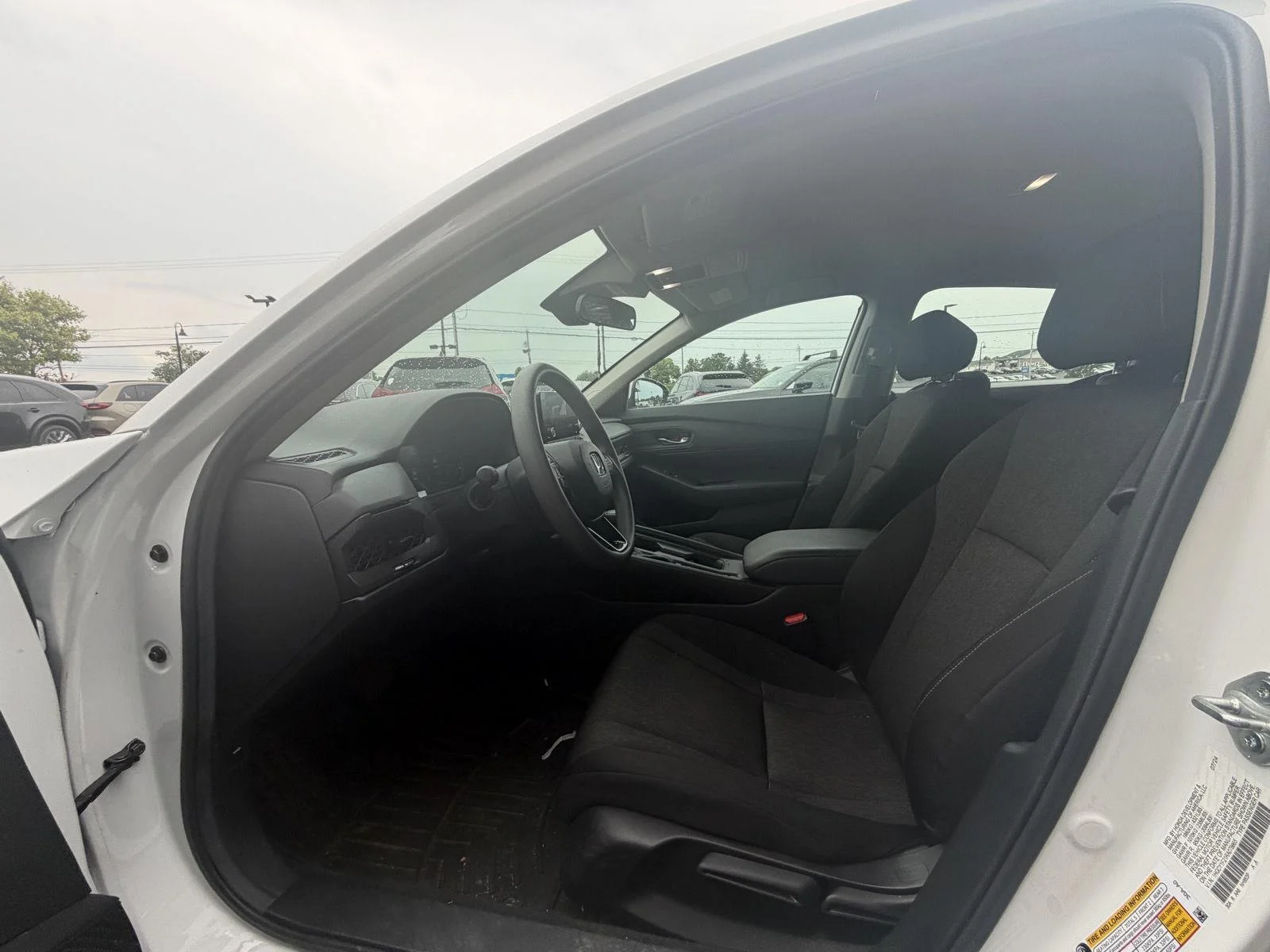 Used 2024 Platinum White Pearl Honda LX image 2