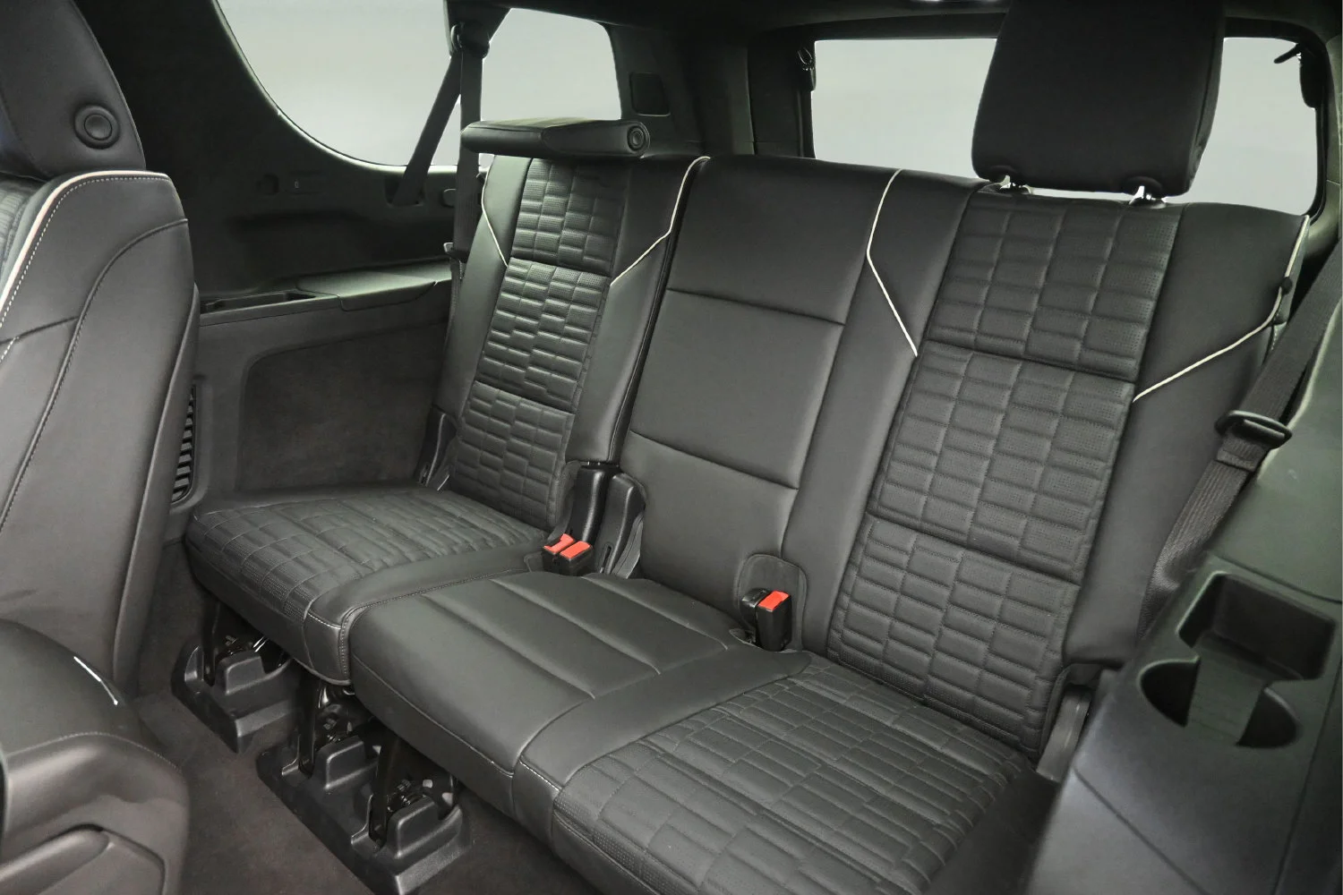 Used 2025 Black Raven Cadillac Premium Luxury Platinum image 17