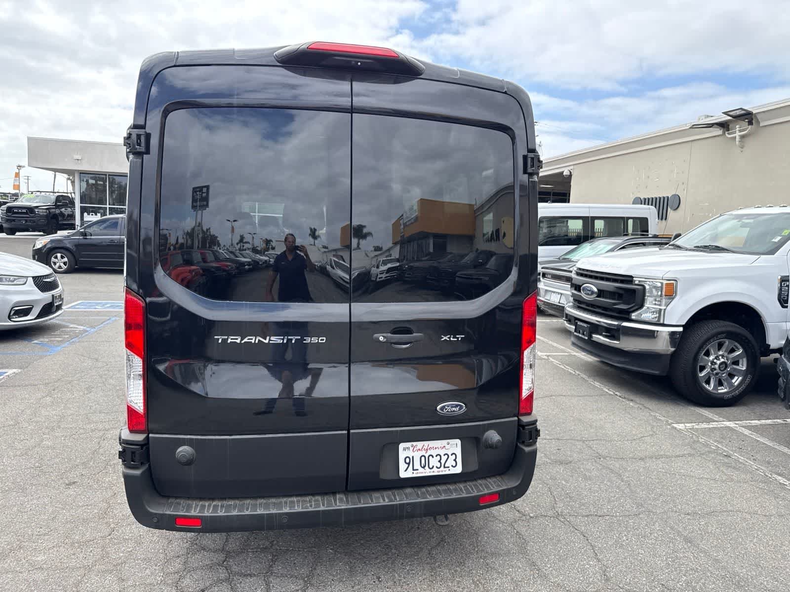 Used 2024 Agate Black Metallic Ford XLT image 15
