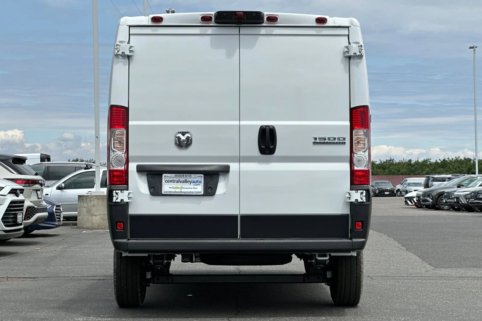 New 2026 Bright White Clear-Coat Exterior Paint RAM Tradesman image 5