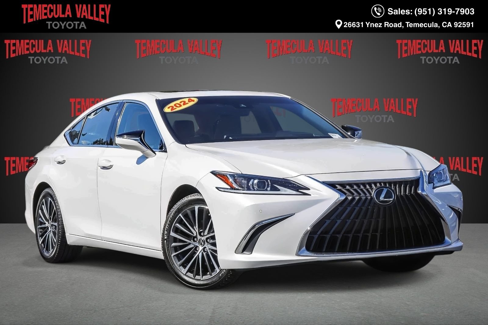 2024 Lexus ES 300h 300h's photo