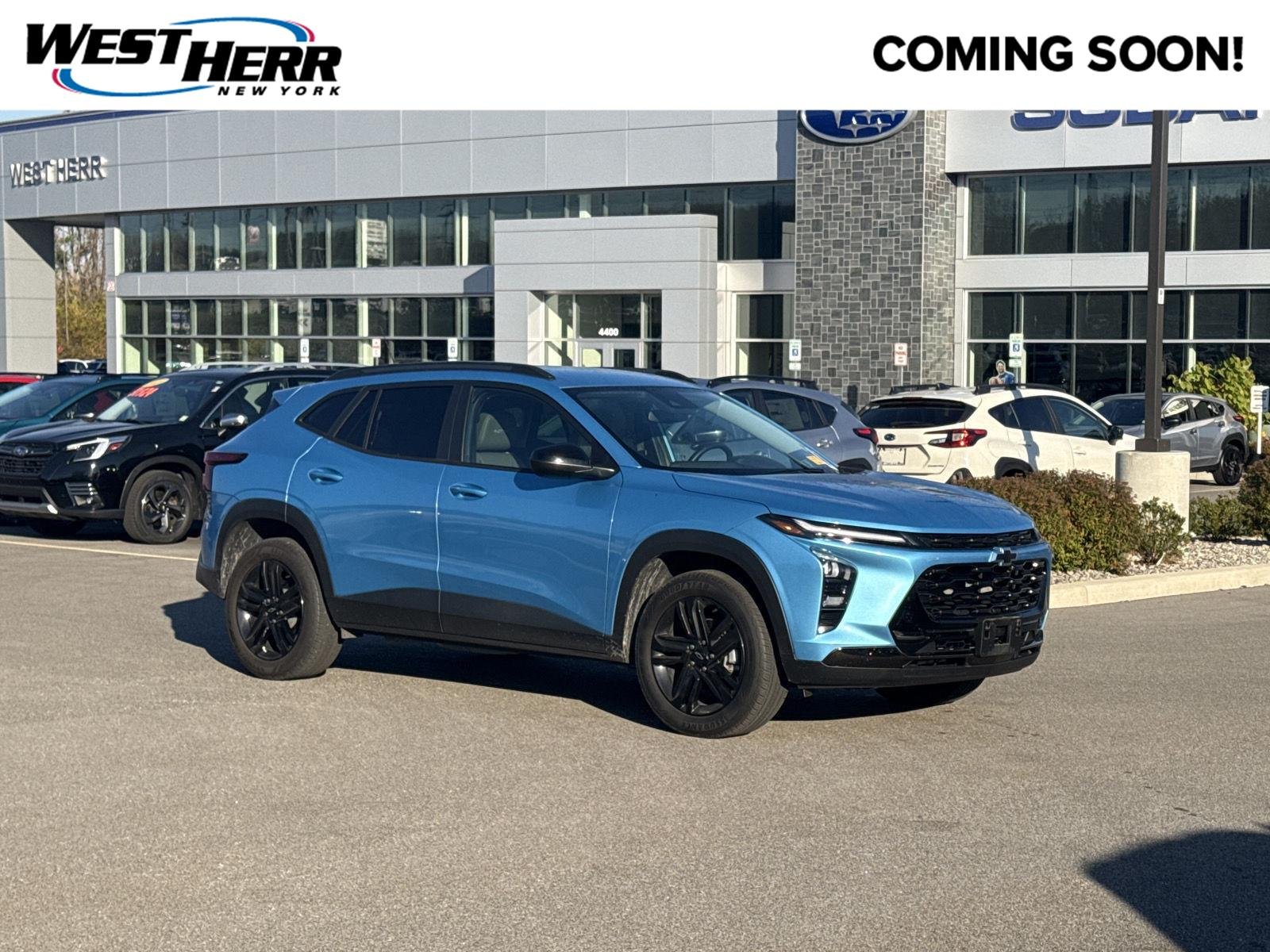 Used 2025  Chevrolet  image 1