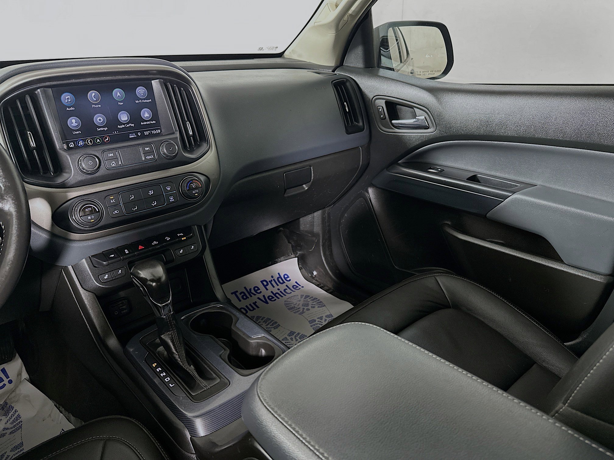 Used 2022 Black Chevrolet 4WD Z71 image 23