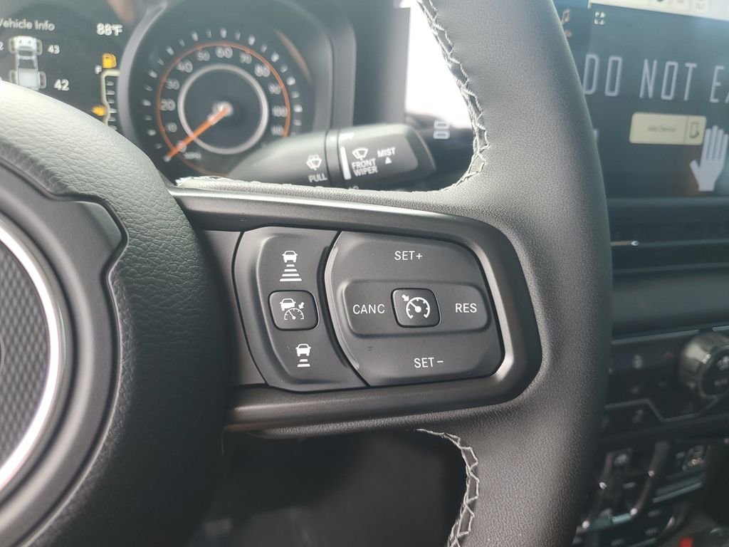 New 2026 Goldilocks Exterior Paint Jeep Mojave image 14