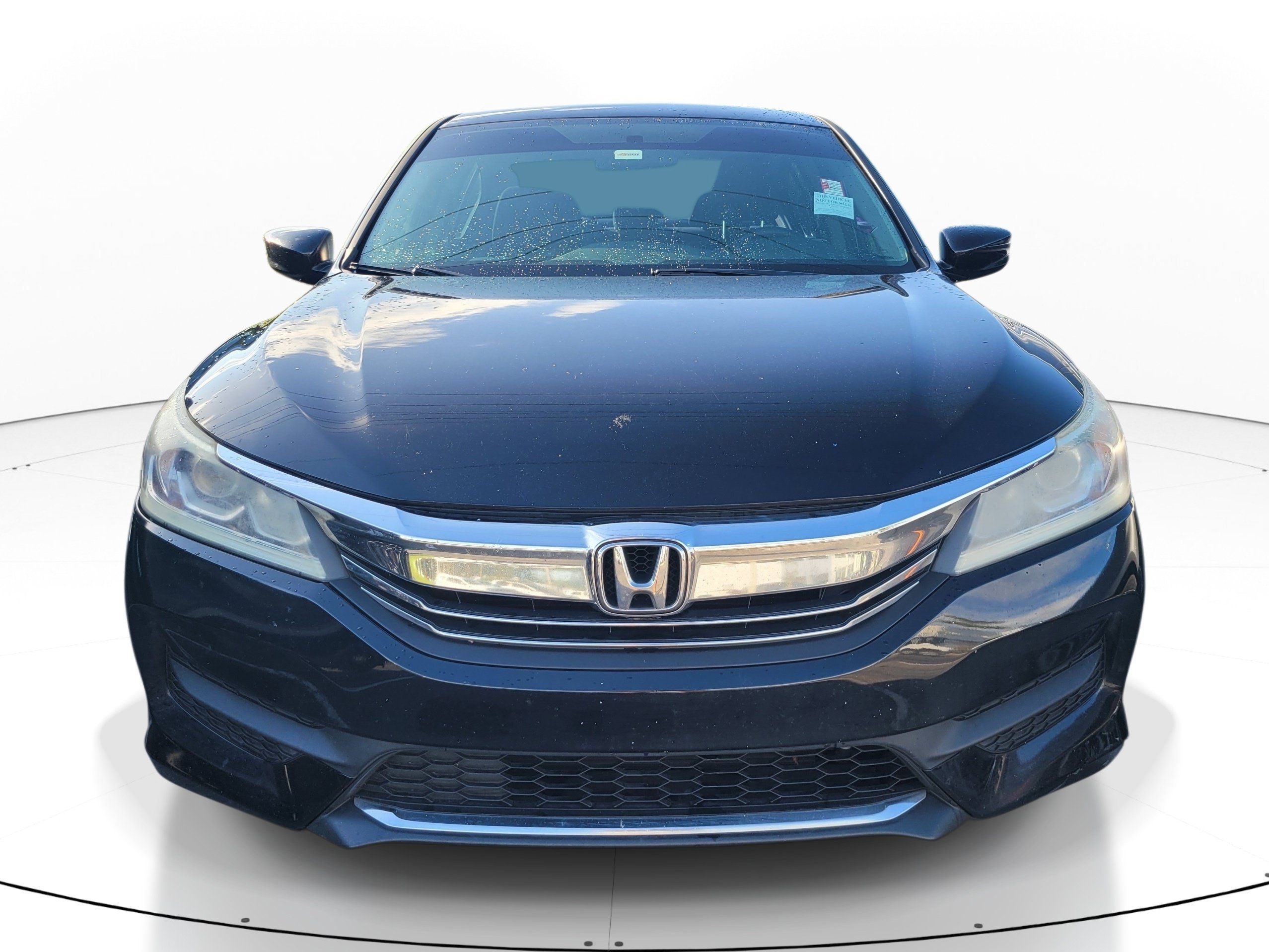 Used 2016  Honda LX image 2