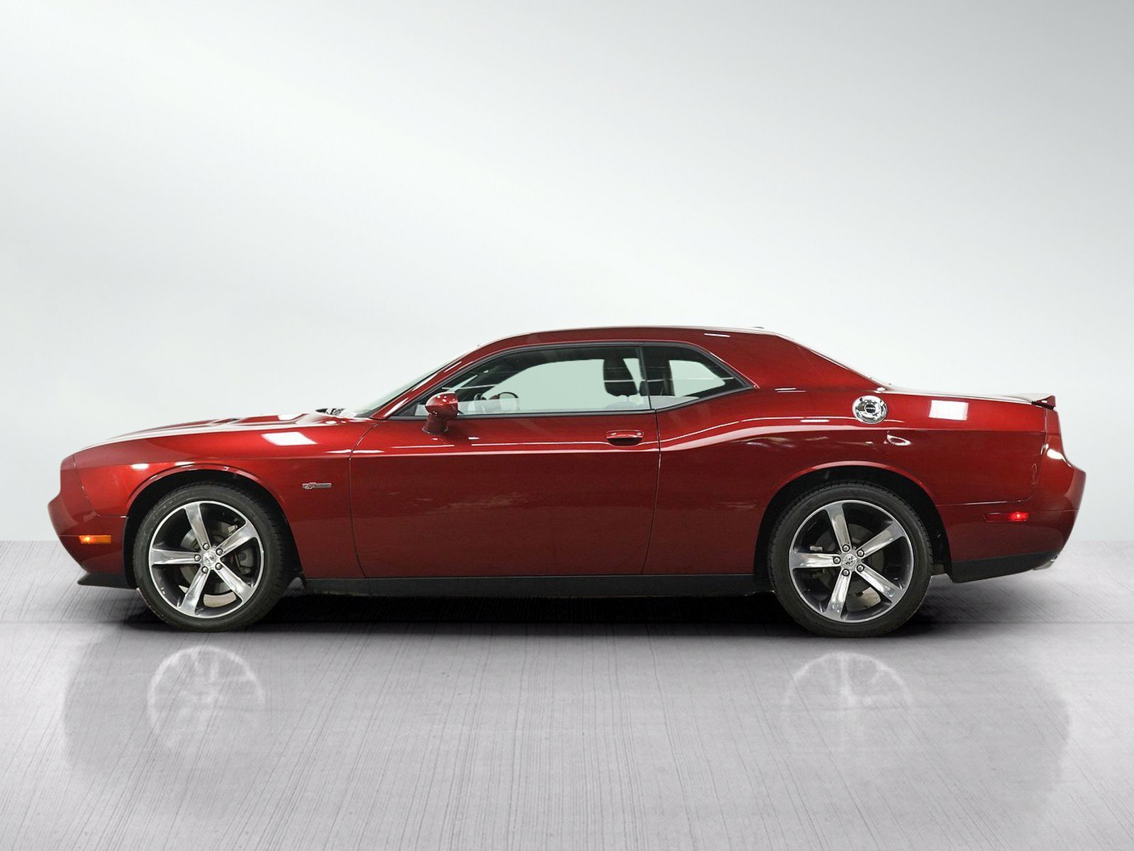 Used 2014 Dodge Challenger R/T with VIN 2C3CDYBT0EH217918 for sale in Minneapolis, Minnesota
