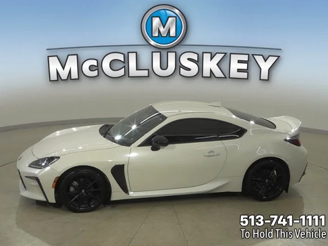 Used 2023  Toyota Premium image 31