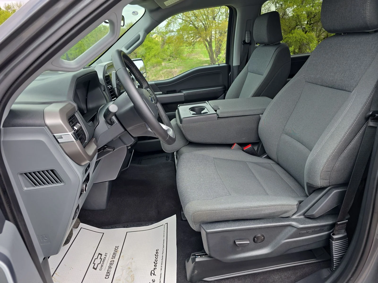 Used 2025 Carbonized Gray Metallic Ford XLT image 9