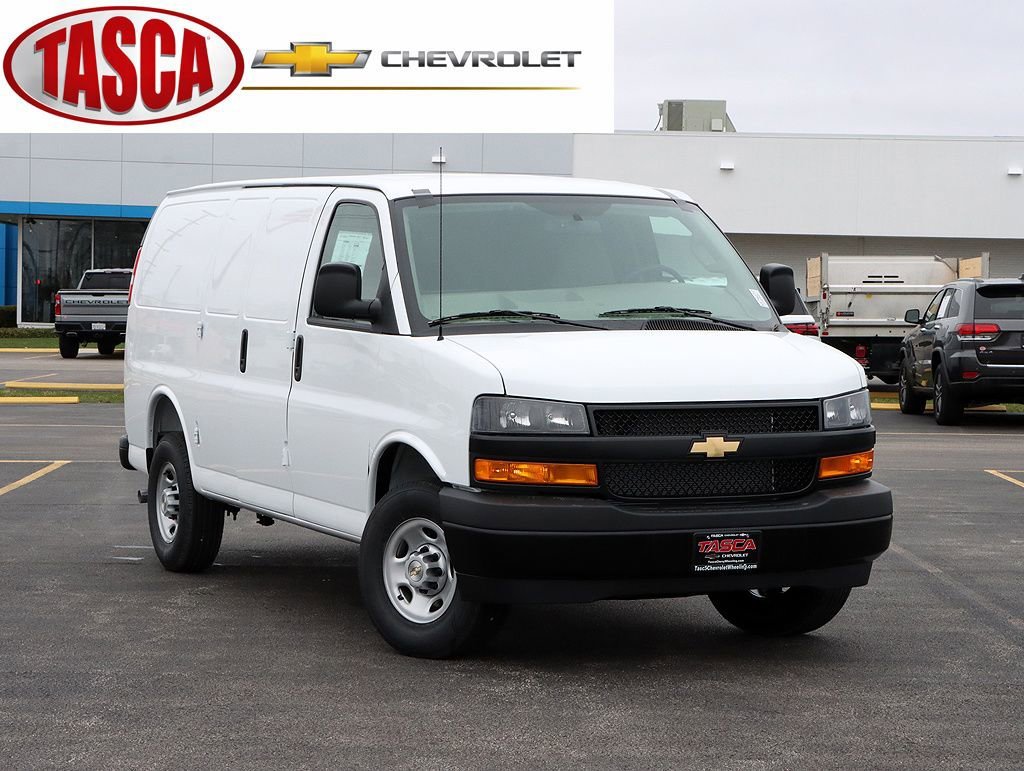 2026 Chevrolet Express 2500 Work Van HD's photo