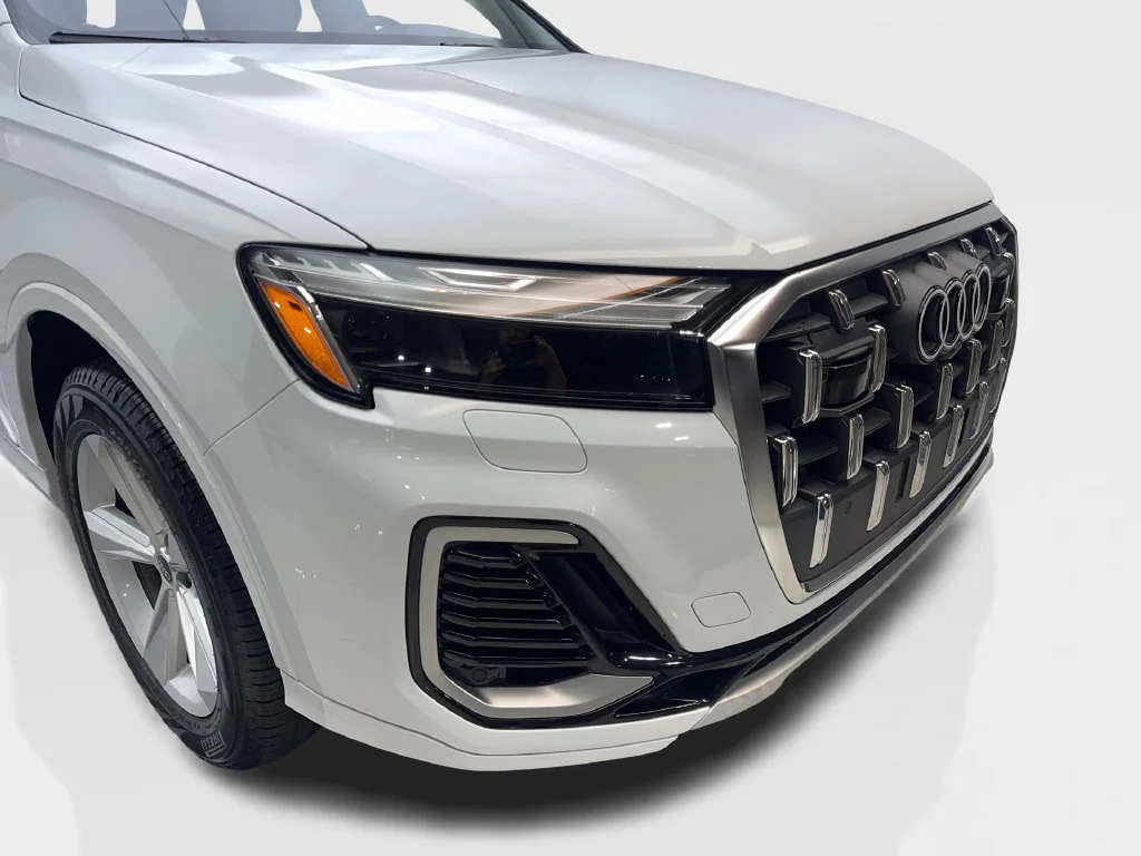 Used 2025 White Audi 45 Premium image 19