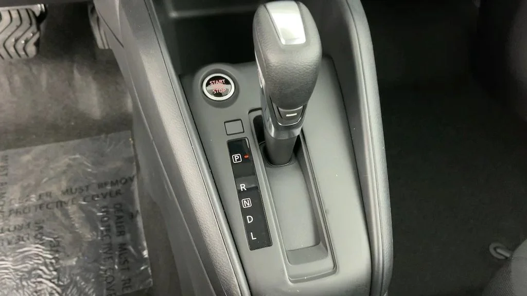 2025 Nissan KICKS PLAY Base - Photo 15