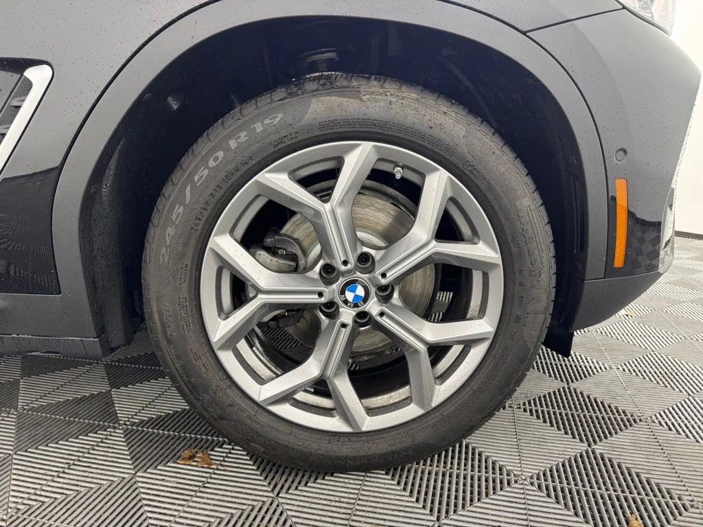 Certified Used 2025 Black Sapphire Metallic BMW xDrive30i image 12