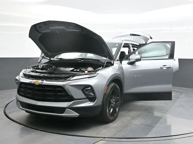 Used 2024 Gray Chevrolet LT image 30