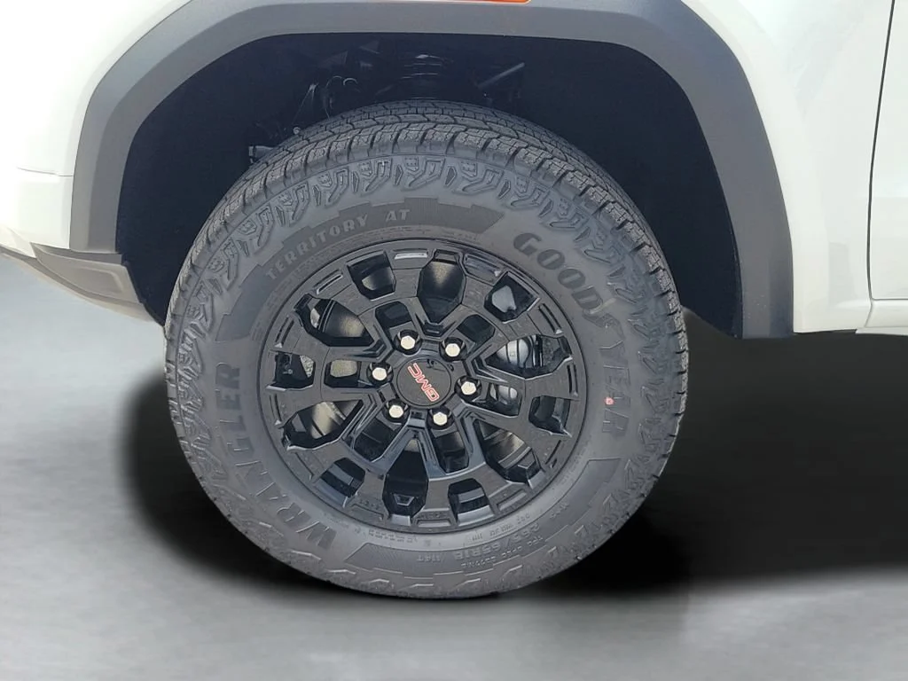 New 2026 Summit White GMC Elevation image 27