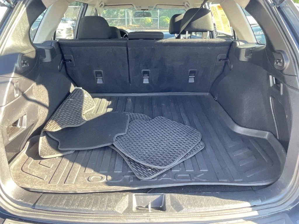 Used 2015 Gray Subaru 2.5i image 10