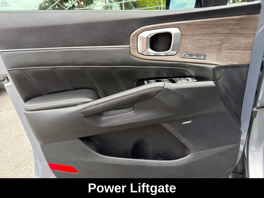 Used 2022 Everlasting Silver Kia X-Line SX Prestige image 12