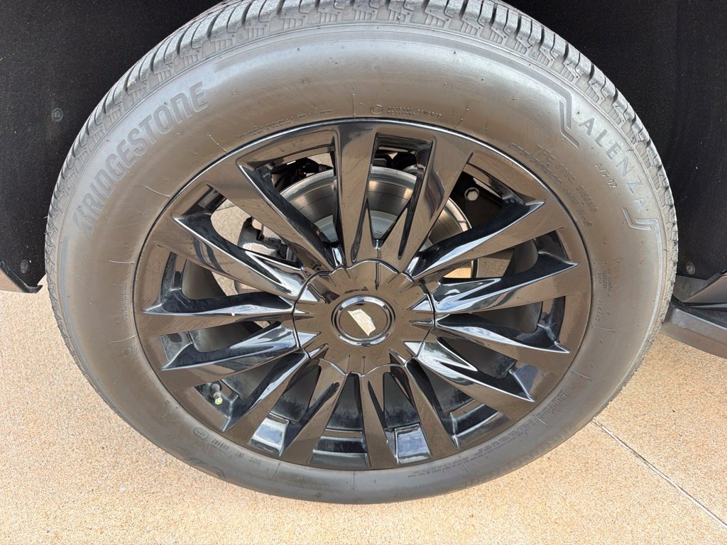 Used 2023 Black Cadillac Premium Luxury image 7