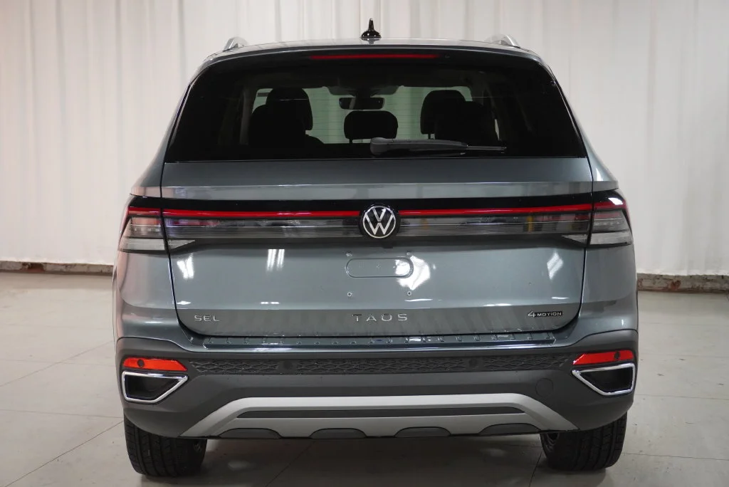 New 2027 Gray Volkswagen 1.5T SEL image 6