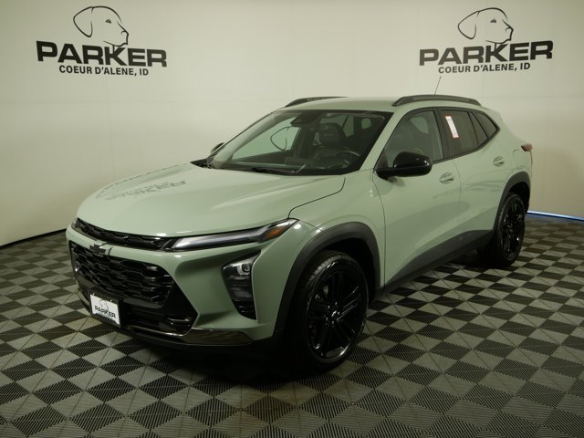 Used 2025 Cacti Green Chevrolet ACTIV w/ Driver Confidence Pkg image 1