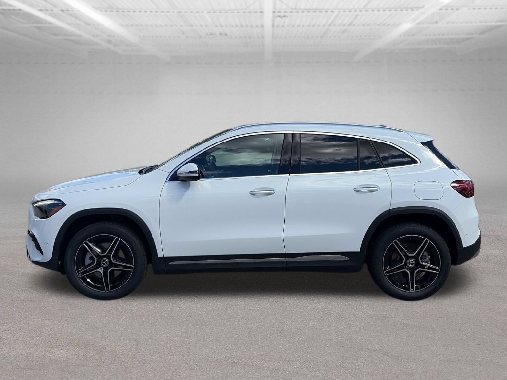 New 2026 Polar White Mercedes-Benz GLA 250 image 2