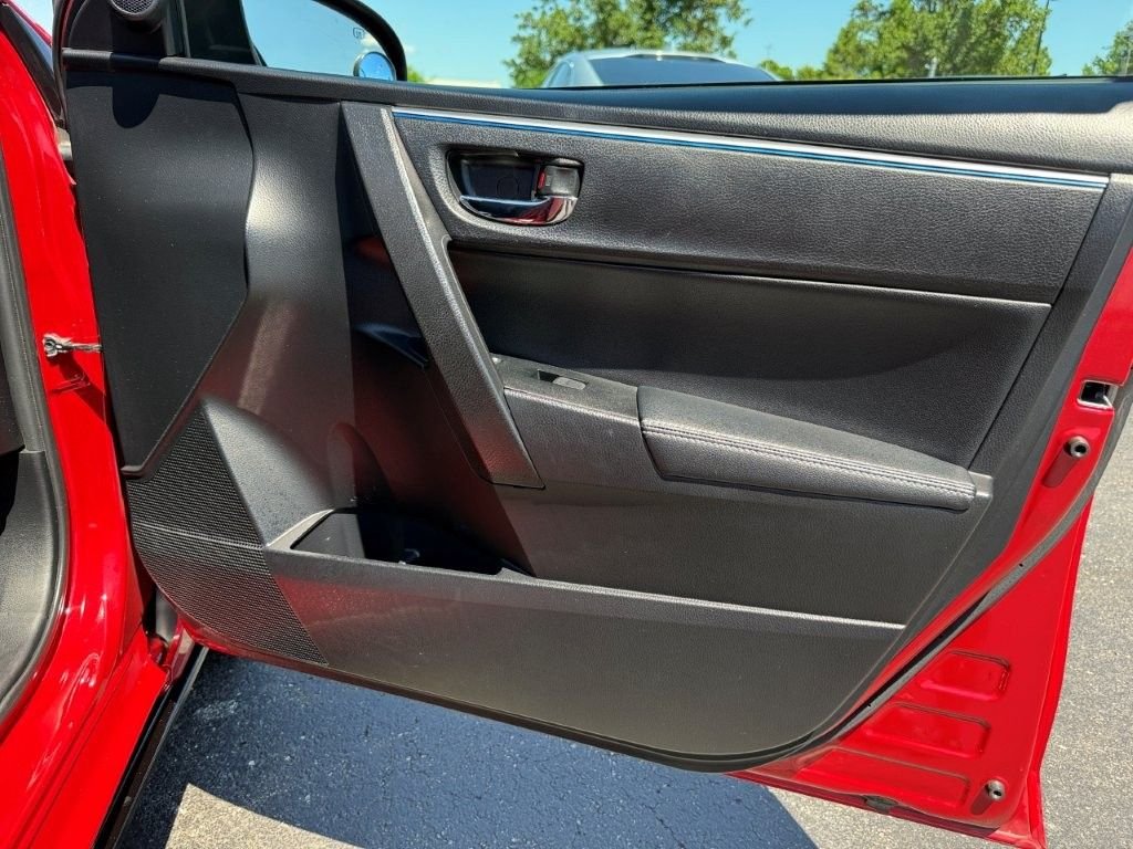 Used 2016 Red Toyota S Plus image 18