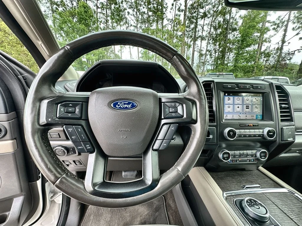 Used 2019 White Platinum Metallic Tri-Coat Ford Limited image 11