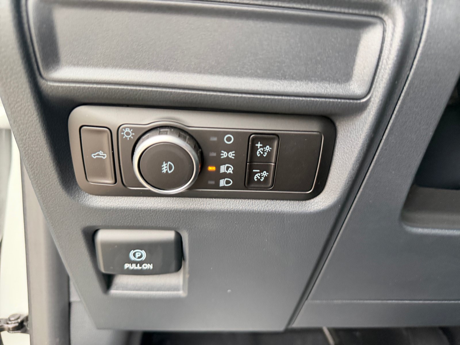 New 2026 Avalanche Ford STX image 25