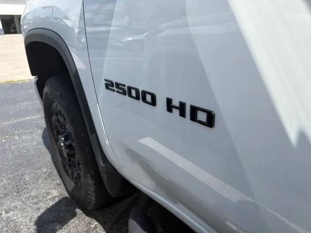 Used 2022 White Chevrolet LT image 15