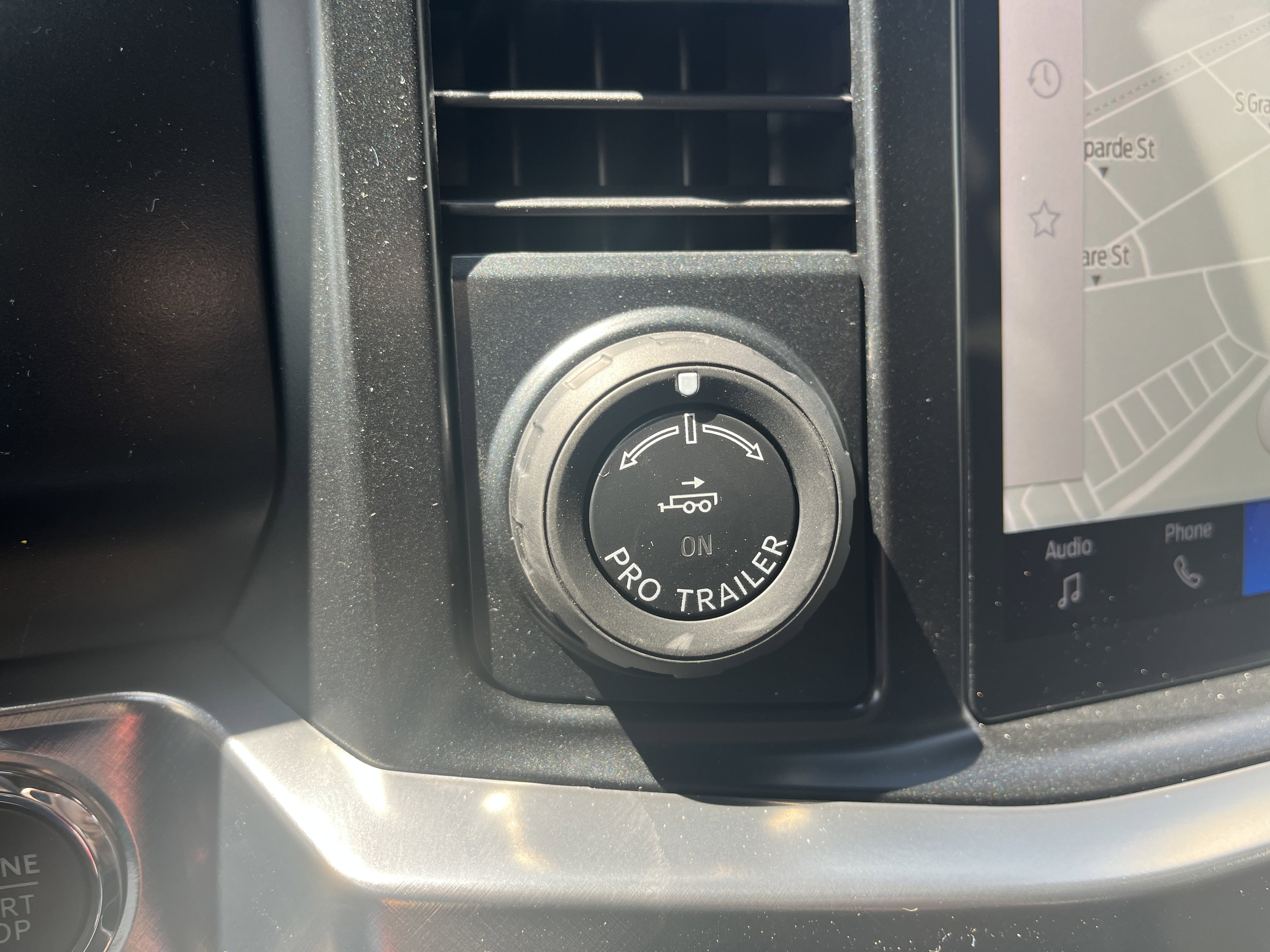 New 2026 Star White Metallic Tri-Coat Ford F-250® King Ranch® image 27