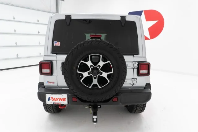 Used 2022 Silver Zynith Clearcoat Jeep Unlimited Rubicon image 7