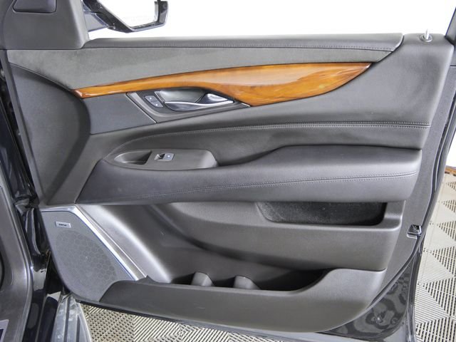 Used 2016 Black Cadillac Luxury image 9
