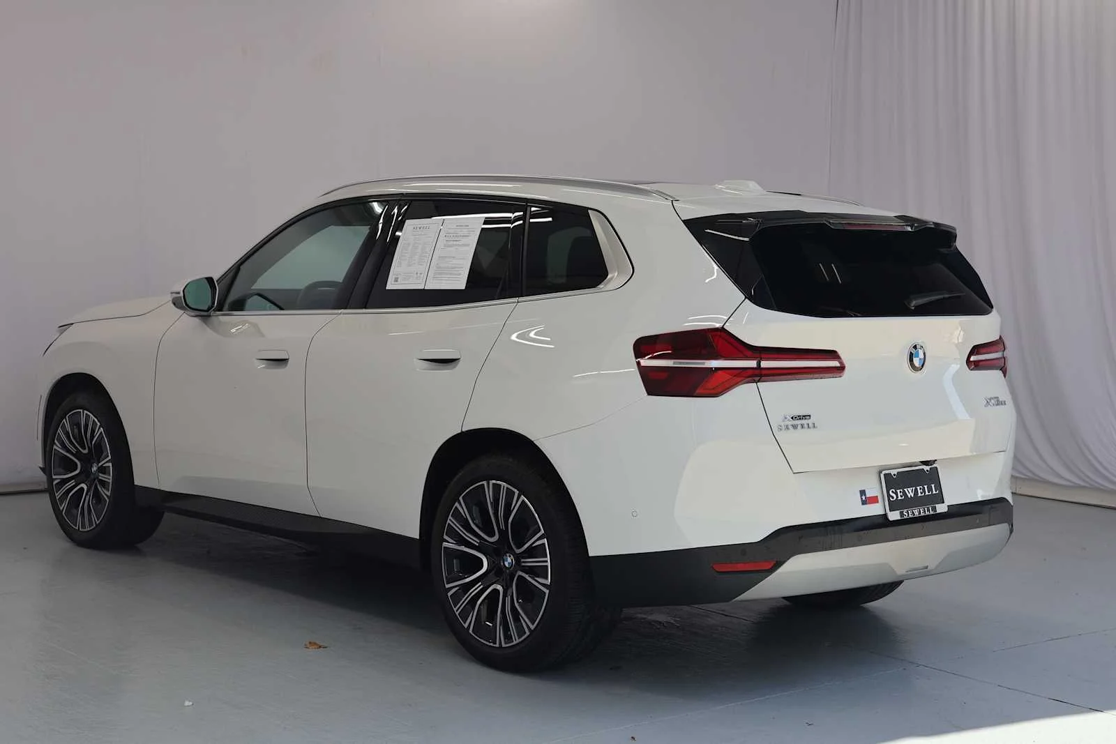 Certified Used 2026 Alpine White BMW 30 xDrive image 8