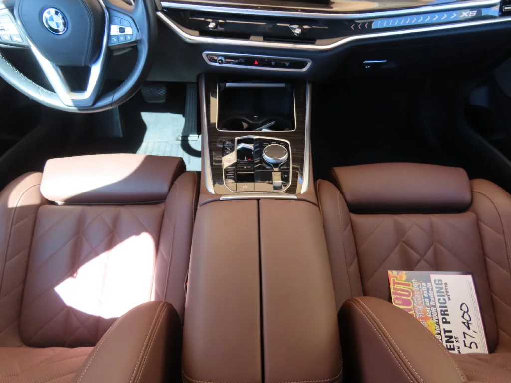 Certified Used 2024 Alpine White BMW xDrive50e image 9