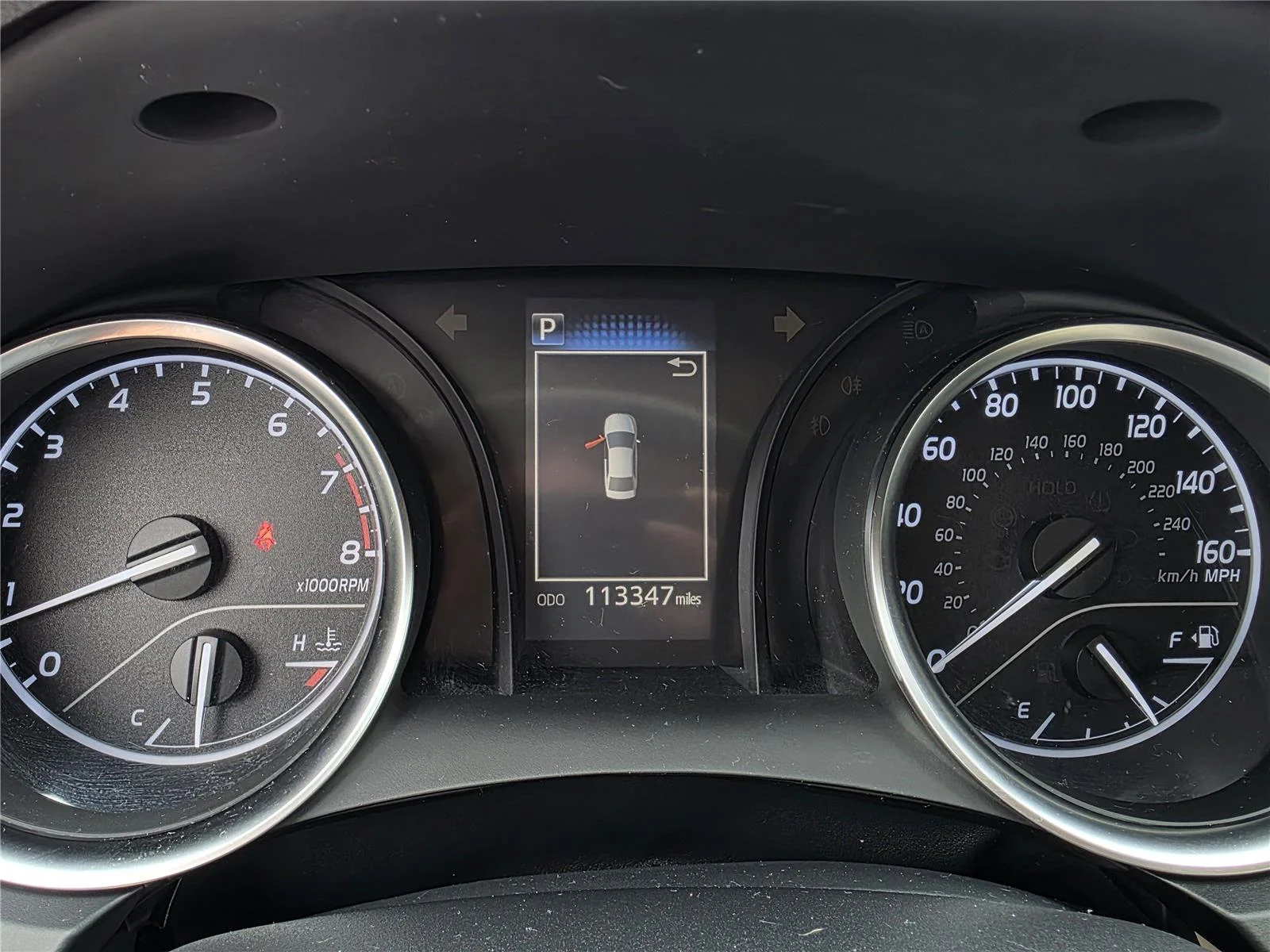 Used 2018 Super White Toyota LE image 15