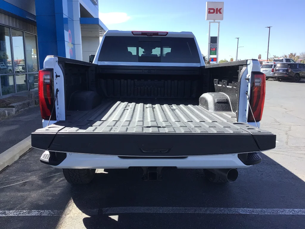 New 2026 Glacier White Tricoat GMC Denali Ultimate image 6
