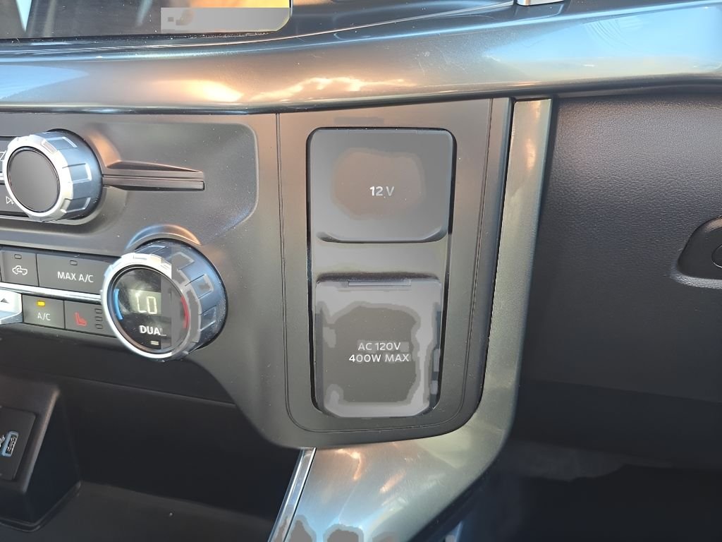 Used 2021 White Ford  image 22