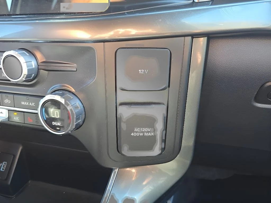 Used 2021 White Ford  image 22