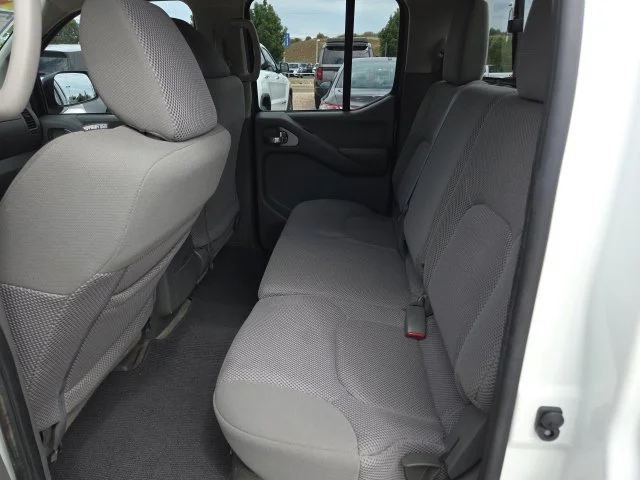Used 2017 White Nissan SV image 17