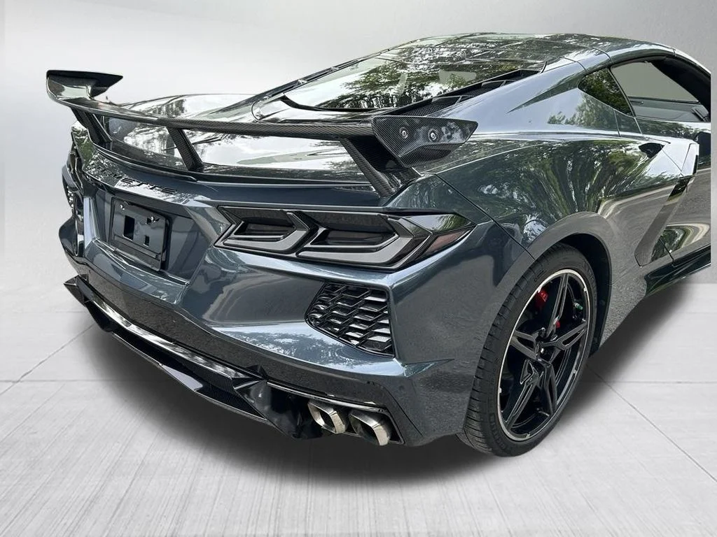 Used 2021 Gray Chevrolet Stingray image 35