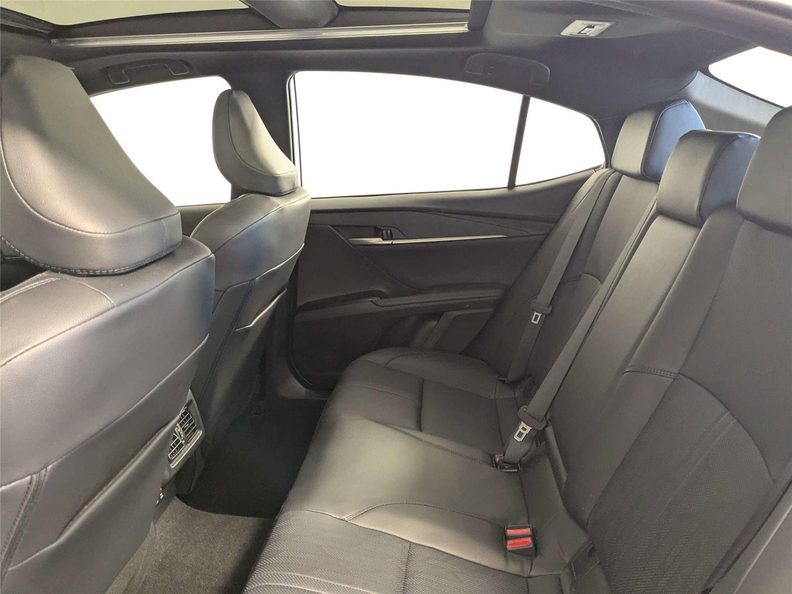 2025 Toyota Camry XSE - Photo 35