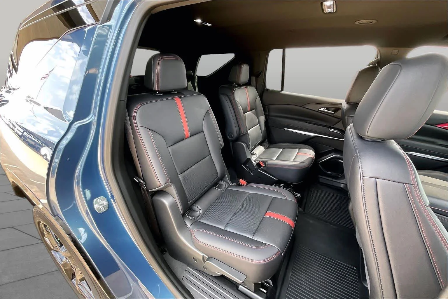 Used 2025 Lakeshore Blue Metallic Chevrolet RS image 17