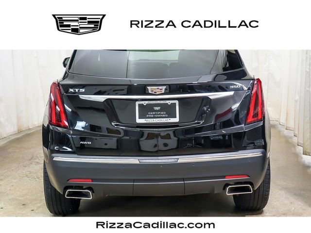 Used 2022 Stellar Black Metallic Cadillac Luxury image 7