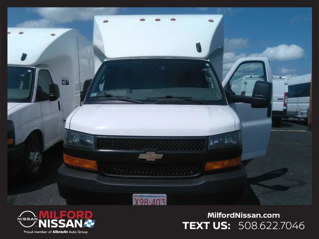 Used 2024 White Chevrolet Work Van image 5