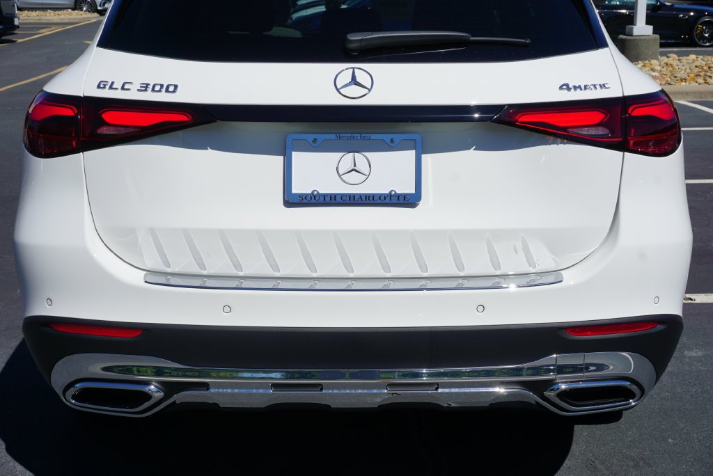 Used 2026 Polar White Mercedes-Benz GLC 300 image 14