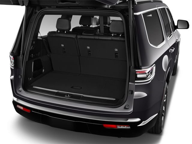 2024 Jeep Grand Wagoneer L Series II - Photo 7