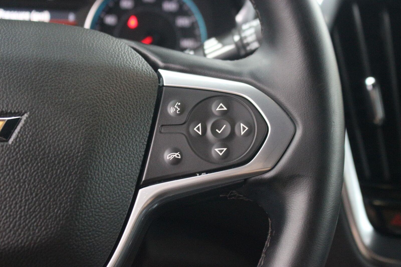 Used 2023 Mosaic Black Metallic Chevrolet LT Cloth image 20