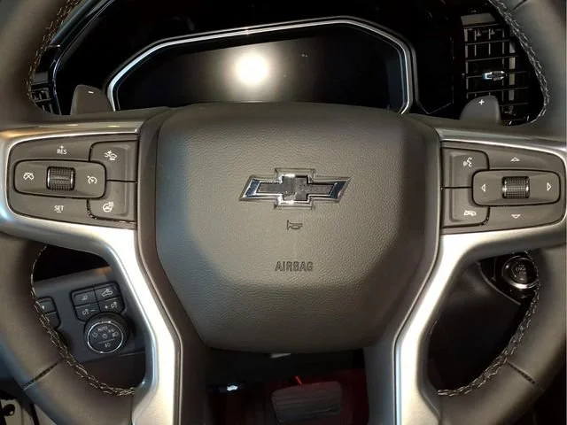 New 2026 Summit White Chevrolet RST image 11